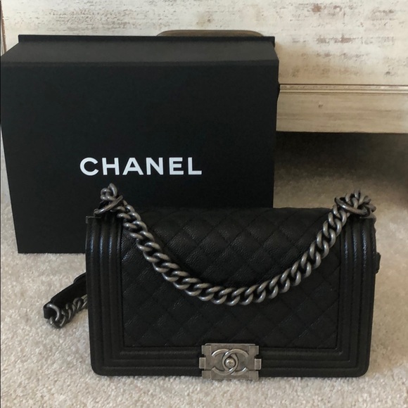 CHANEL Handbags - Medium Chanel Boy Bag. Black Caviar Leather.